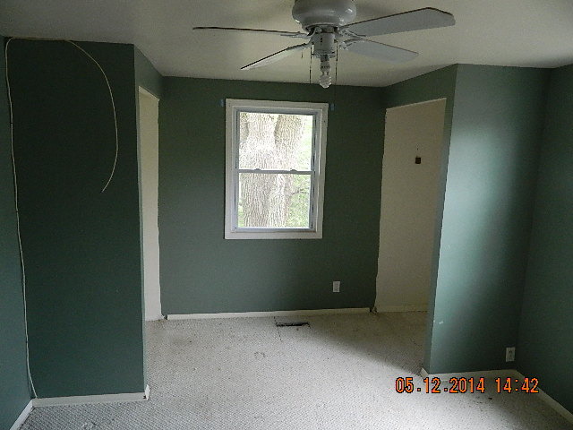 103 Siesta Road Carpentersville, IL 60110 - Photo 7 of 9