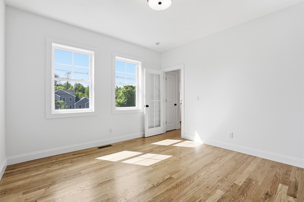 294 Salem Road Dracut, MA 01826 - Photo 18 of 33