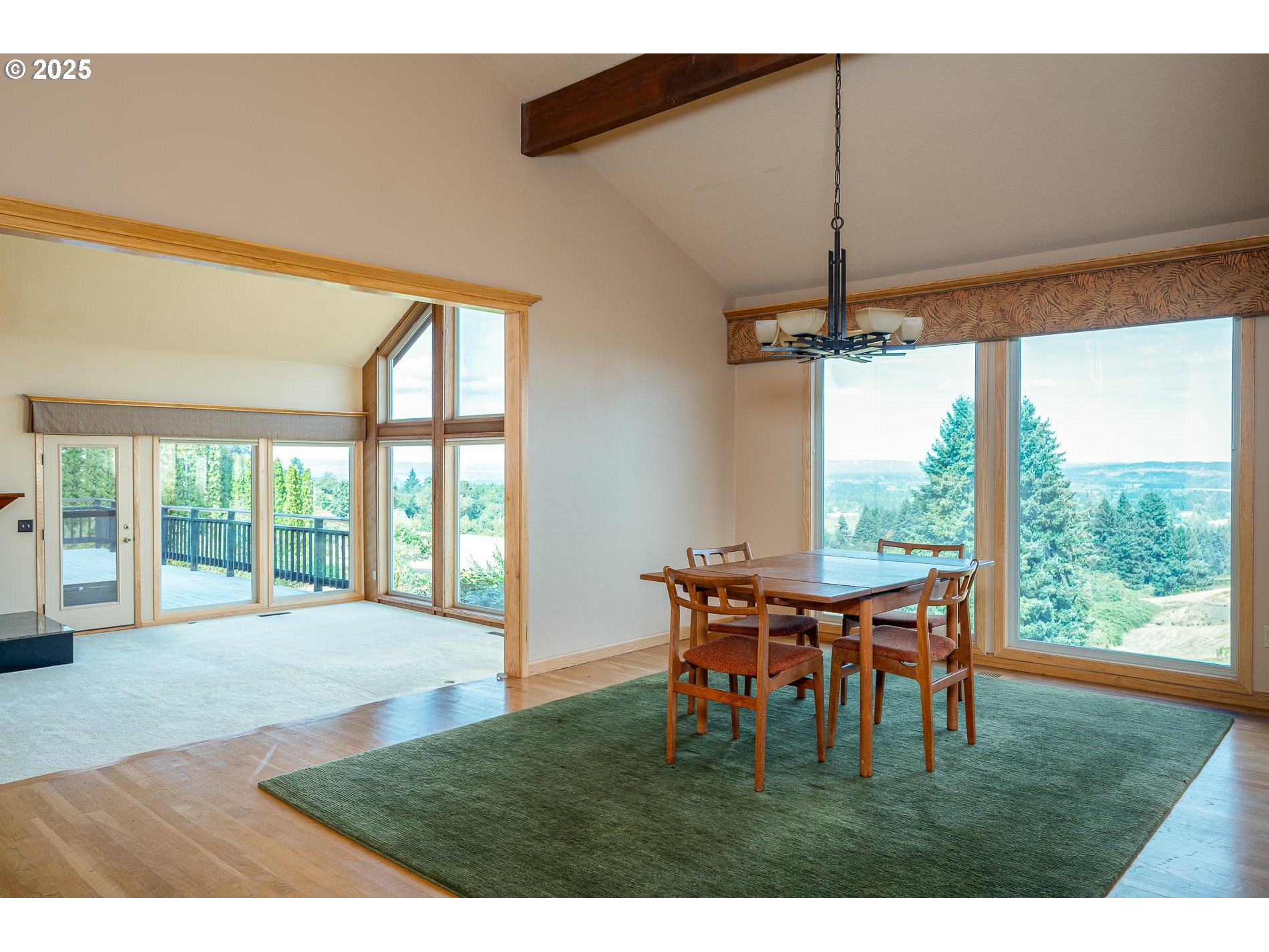 33495 Southwest Laurel Road Hillsboro, OR 97123 - Photo 8 of 48 Dining Area