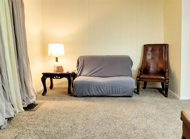 $1,500 | 31 Indiana Street, Binghamton, NY 13903