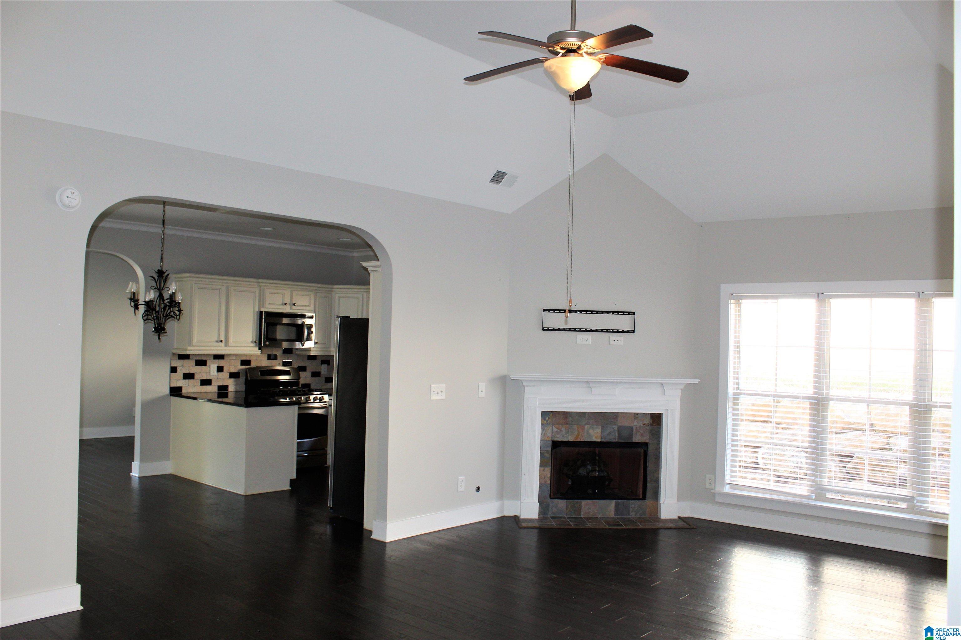 830 Bainbridge Way Birmingham, AL 35210 - Photo 3 of 9