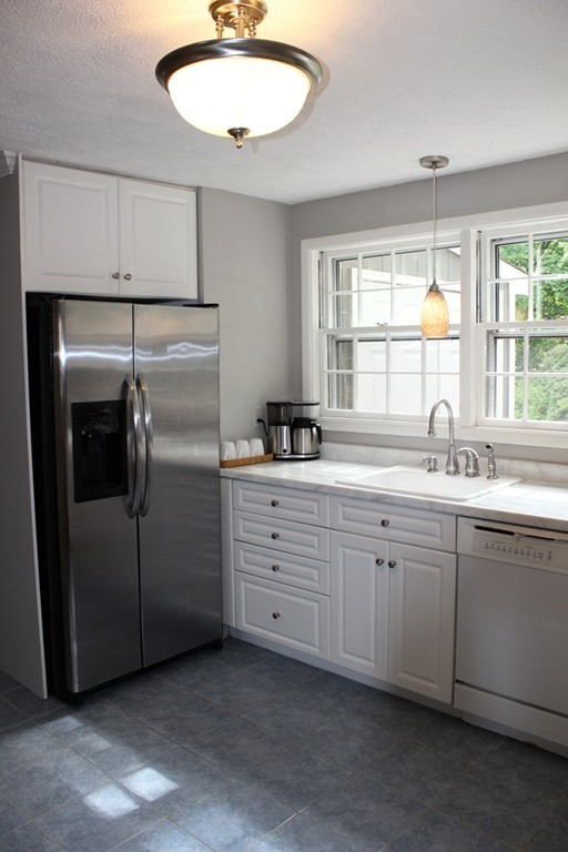 76 Stella Road Bellingham, MA 02019 - Photo 4 of 19 Gallery Image 4