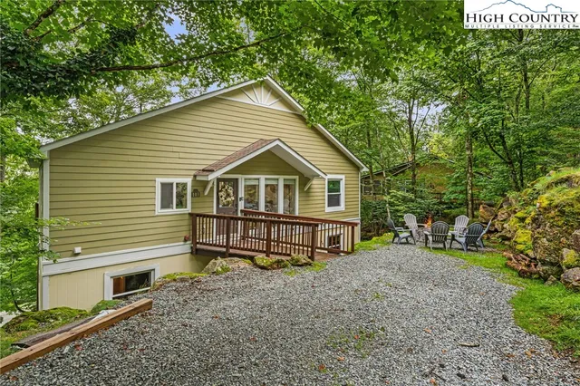 $654,000 | 103 Maple Lane, Beech Mountain, NC 28604