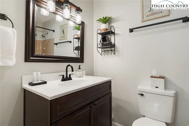 $654,000 | 103 Maple Lane, Beech Mountain, NC 28604