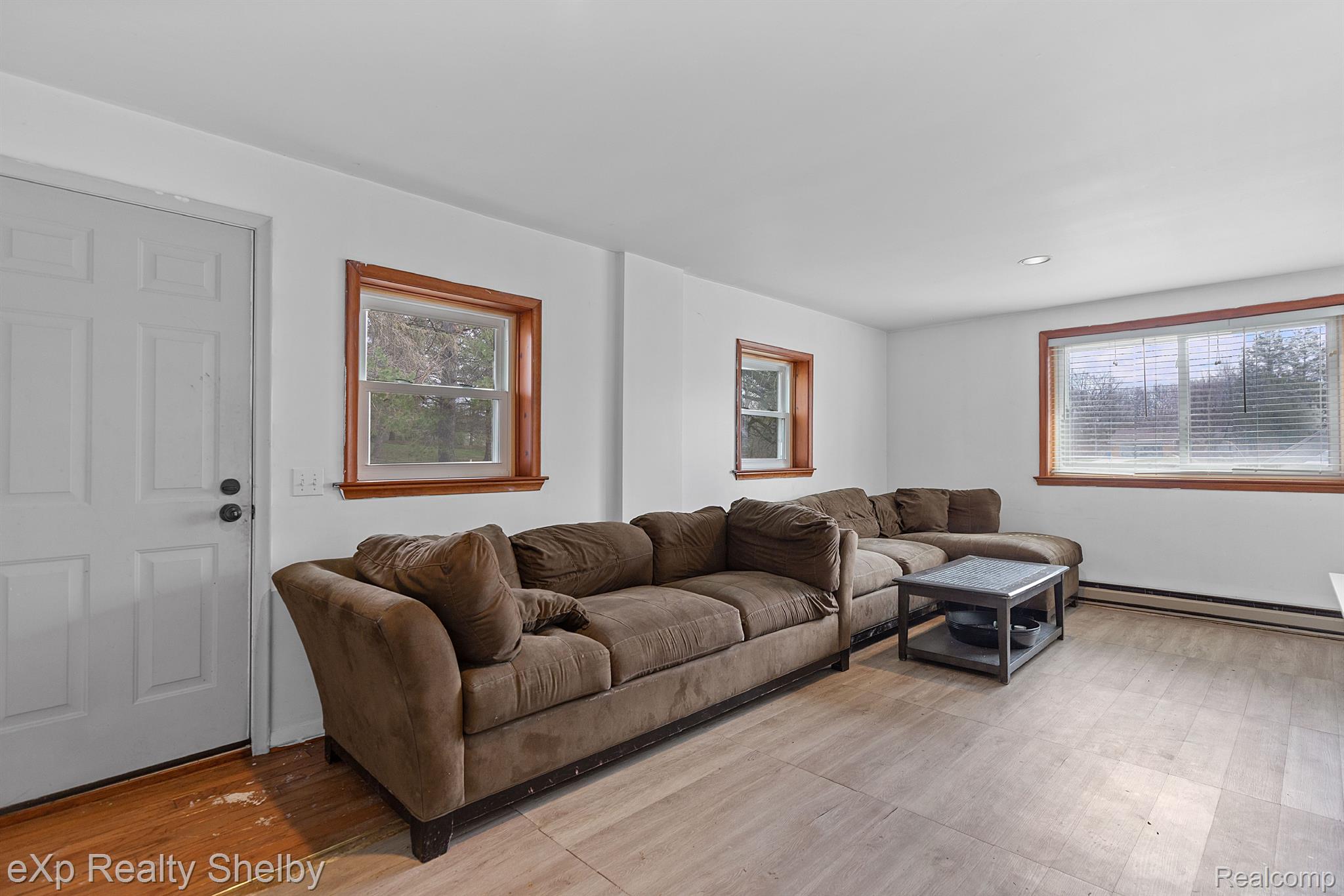 780 South Hacker Road Brighton, MI 48114 - Photo 21 of 41 Gallery Image 21