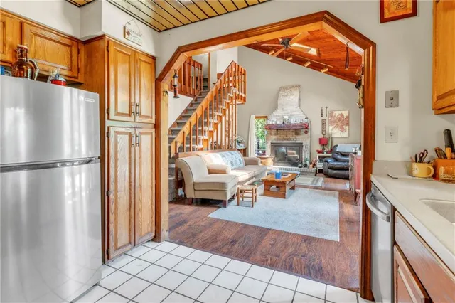 $1,650,000 | 530 Perry Highway, Harmony, PA 16037