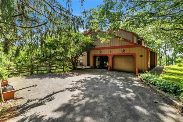 $1,650,000 | 530 Perry Highway, Harmony, PA 16037