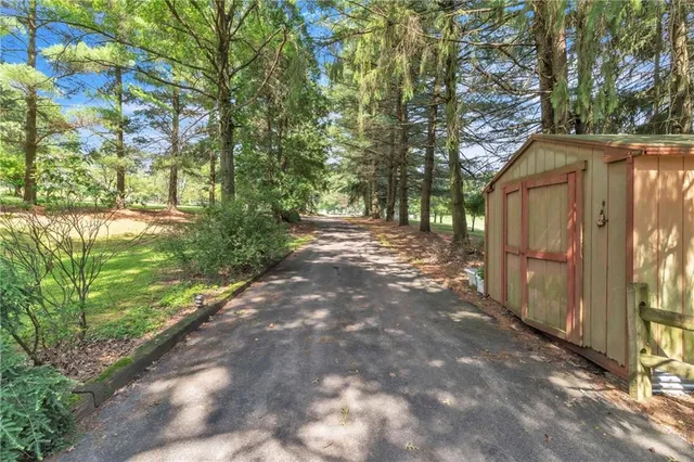 $1,650,000 | 530 Perry Highway, Harmony, PA 16037