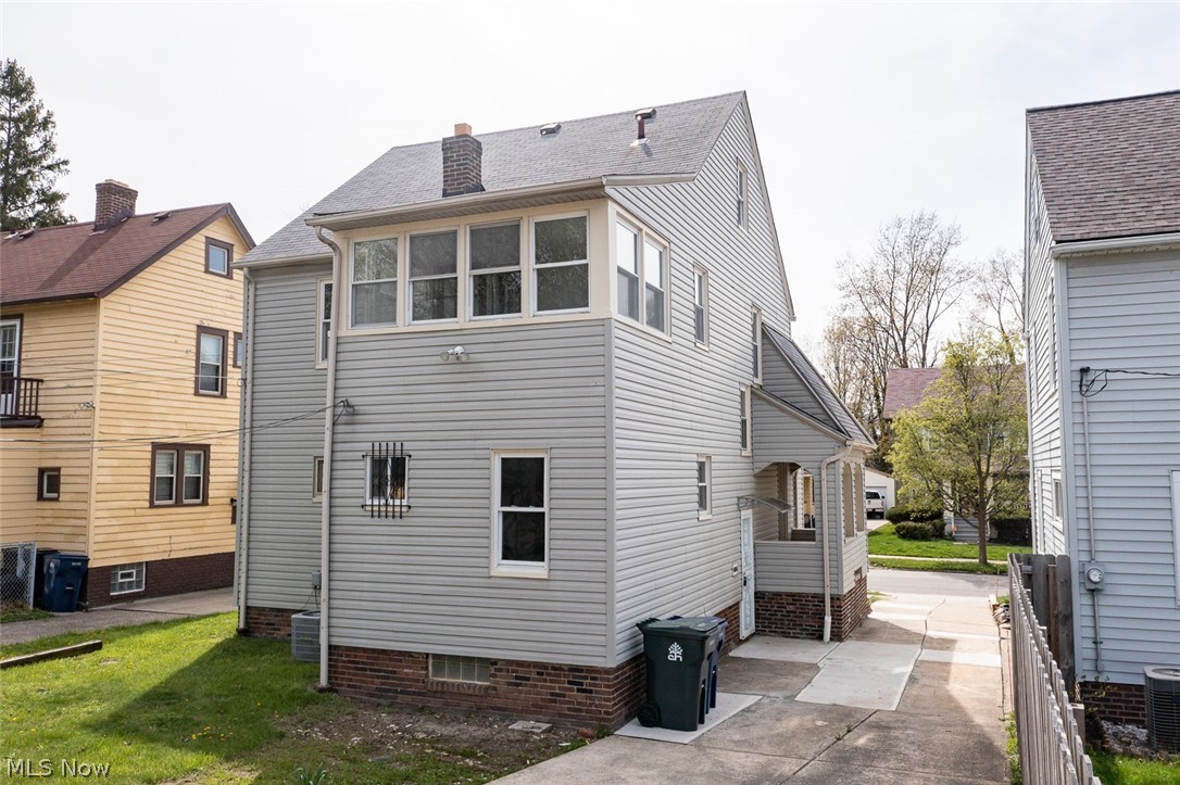 887 Selwyn Road Cleveland Heights, OH 44112 - Photo 34 of 34