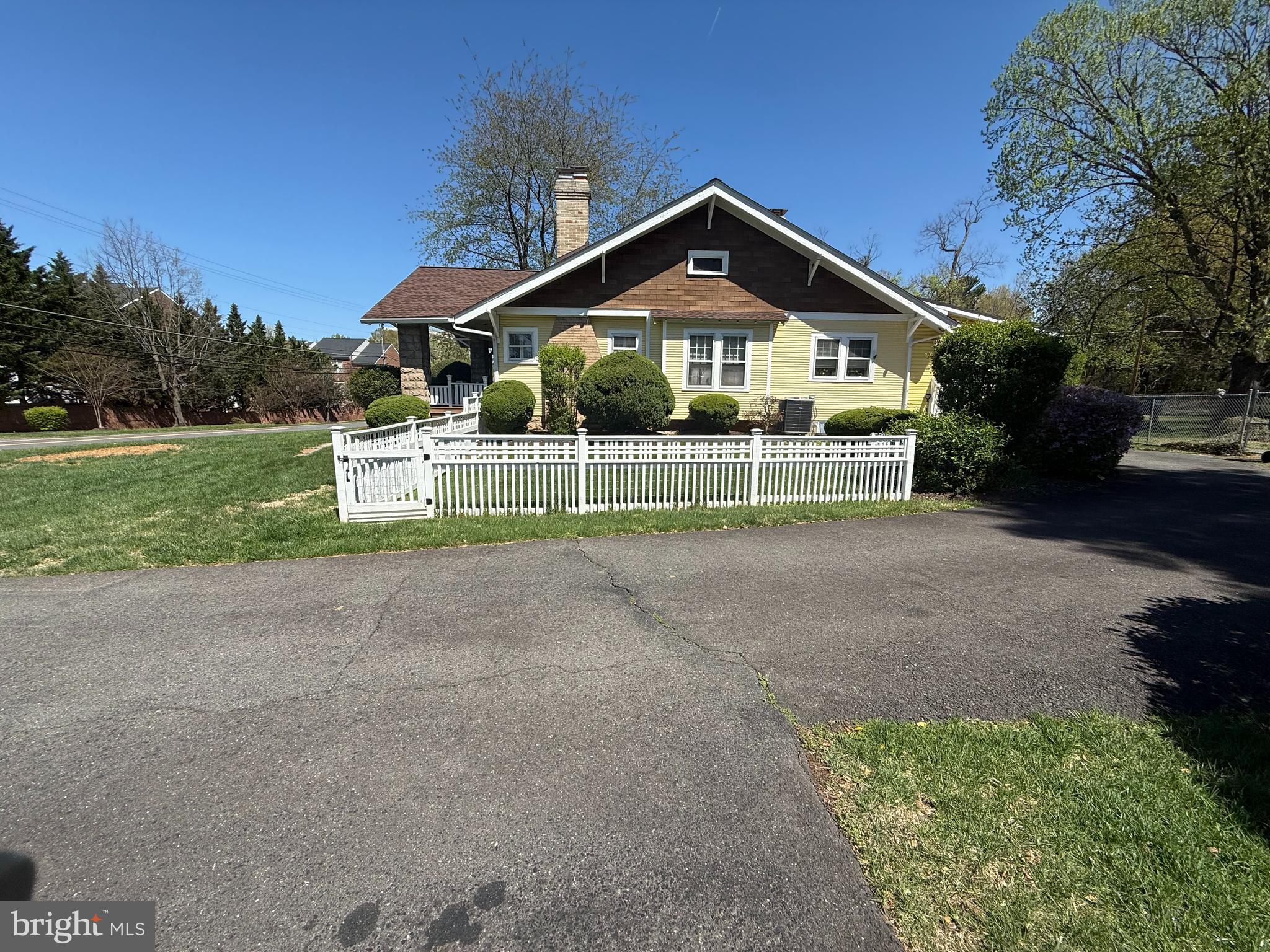 7601 Idylwood Road Falls Church, VA 22043 - Photo 12 of 44