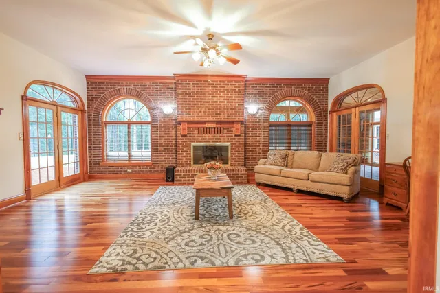 $2,190,000 | 157 The Woods, Bedford, IN 47421