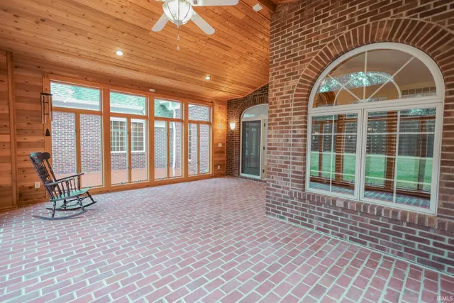 $2,190,000 | 157 The Woods, Bedford, IN 47421