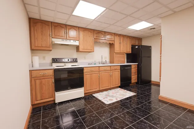 $2,190,000 | 157 The Woods, Bedford, IN 47421