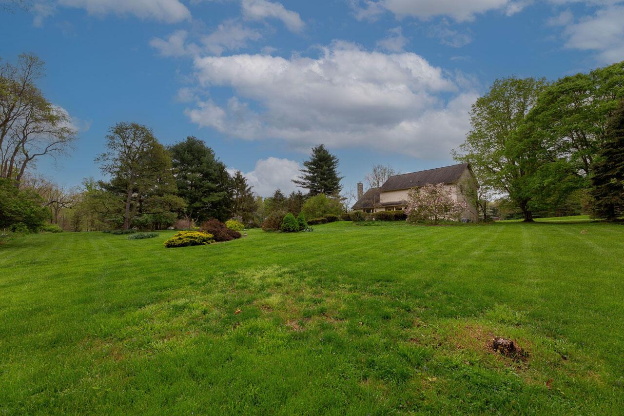 1380 Carriage Road Powell, OH 43065 - Photo 14 of 77 1380 Carriage Rd-14