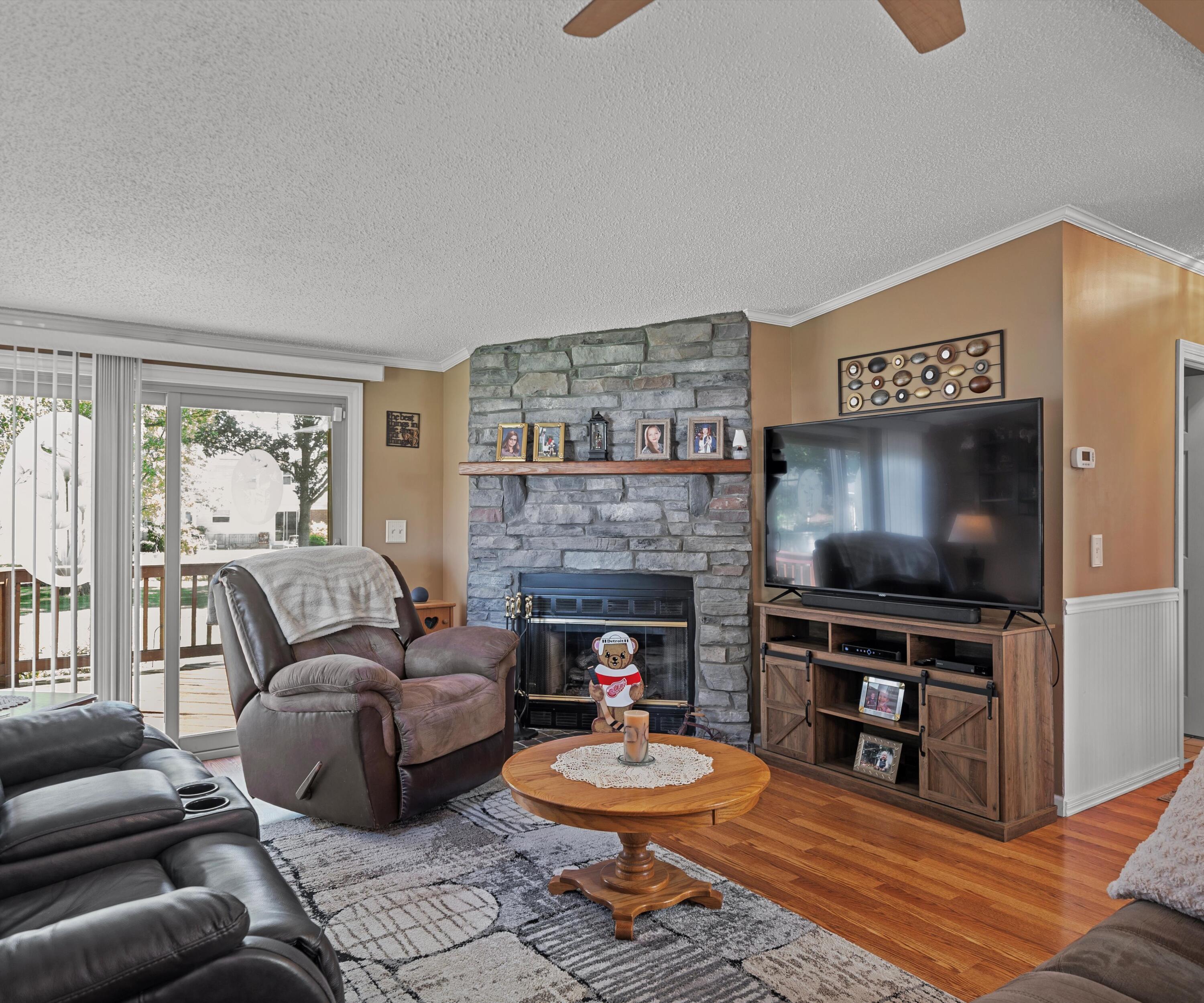 45043 Van Born Road Belleville, MI 48111 - Photo 20 of 83 43-DSC08334