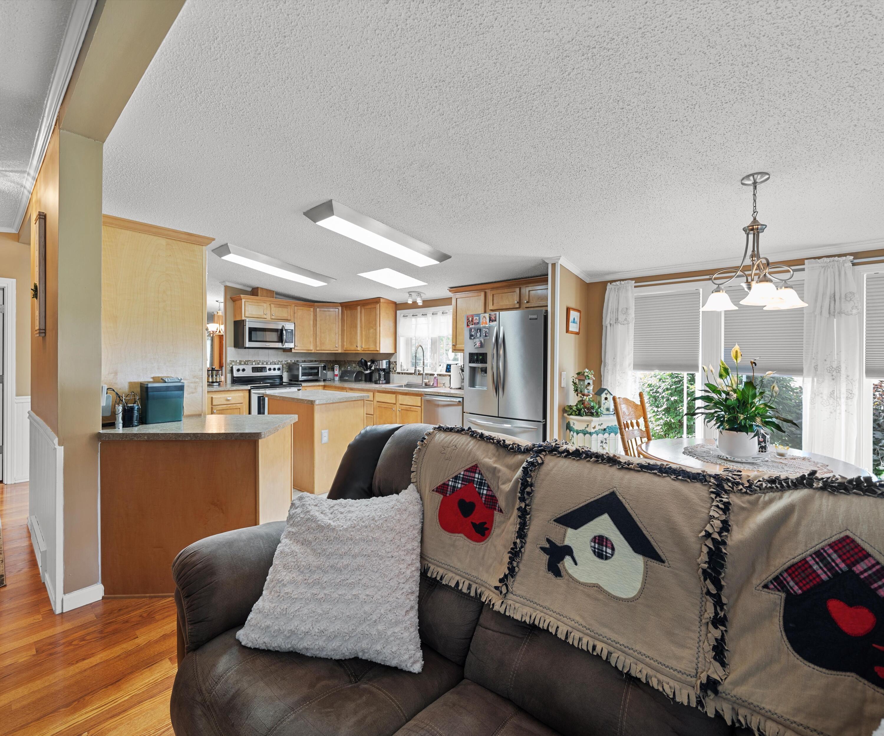 45043 Van Born Road Belleville, MI 48111 - Photo 24 of 83 41-DSC08558