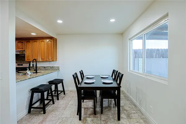 $729,000 | 4828 West 5th Street, Unit E, Santa Ana, CA 92703