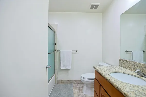 $729,000 | 4828 West 5th Street, Unit E, Santa Ana, CA 92703