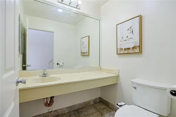 $729,000 | 4828 West 5th Street, Unit E, Santa Ana, CA 92703