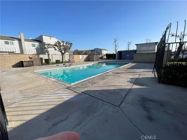 $729,000 | 4828 West 5th Street, Unit E, Santa Ana, CA 92703