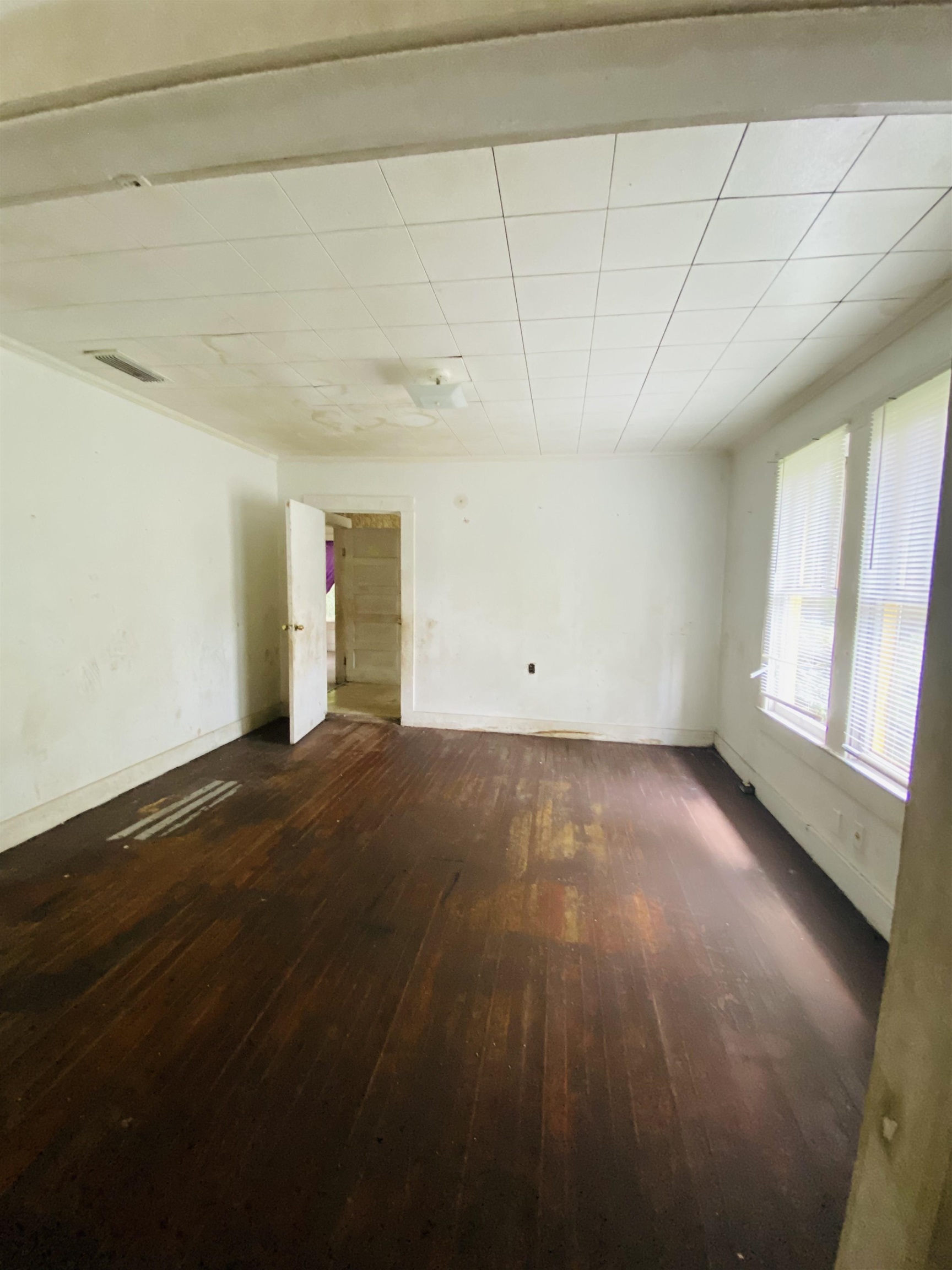 436 Irby Street Mobile, AL 36610 - Photo 5 of 22