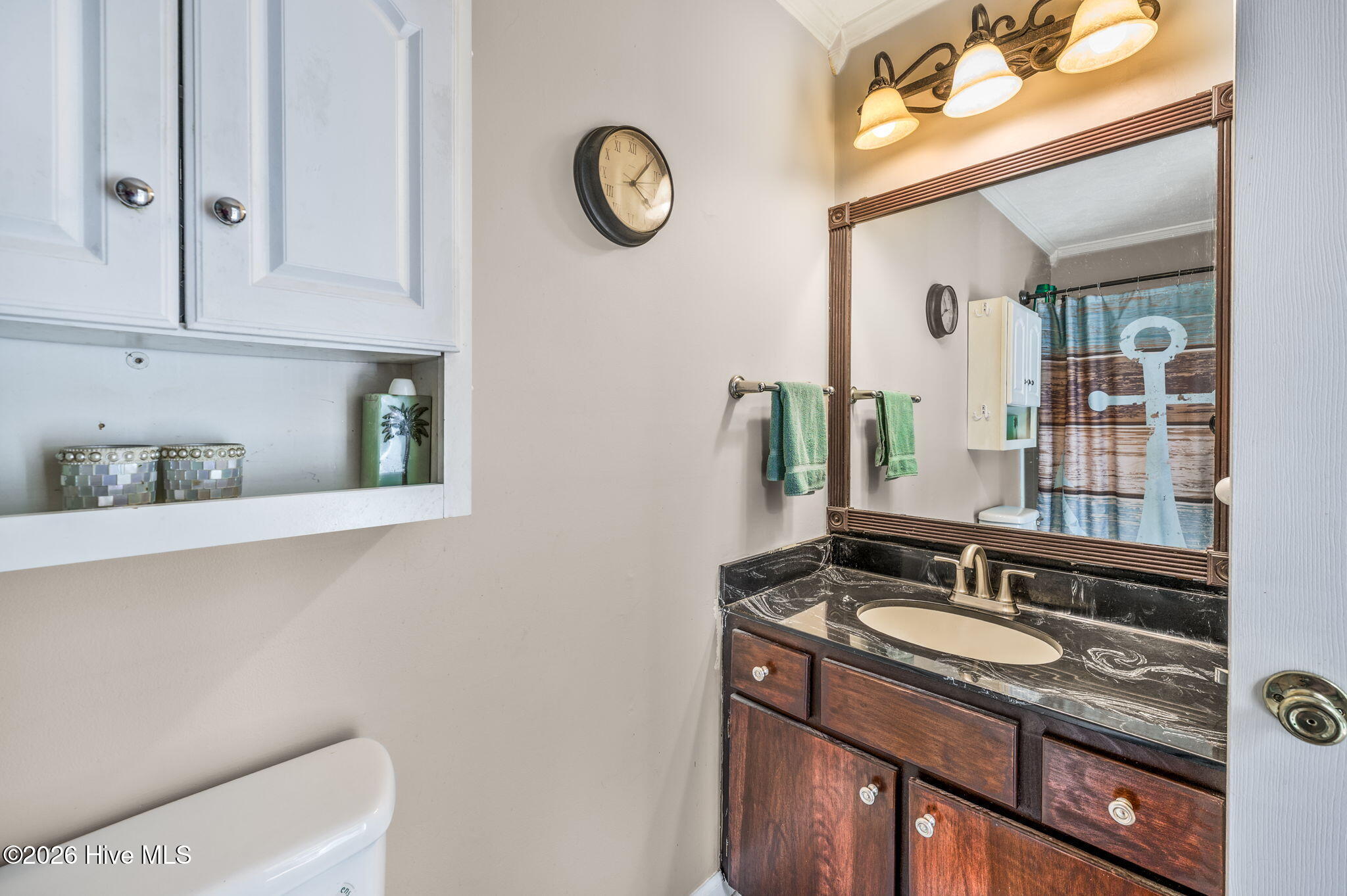 1032 High Point Avenue Southwest Calabash, NC 28467 - Photo 17 of 38 40-web-or-mls-33 back bathroom