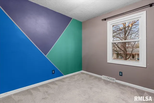 $194,900 | 259 North Columbia Avenue, Springfield, IL 62702