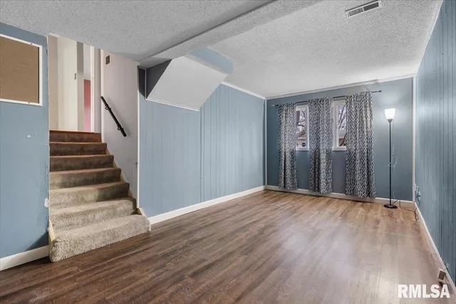 $194,900 | 259 North Columbia Avenue, Springfield, IL 62702