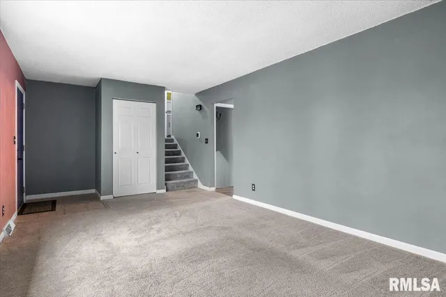 $194,900 | 259 North Columbia Avenue, Springfield, IL 62702