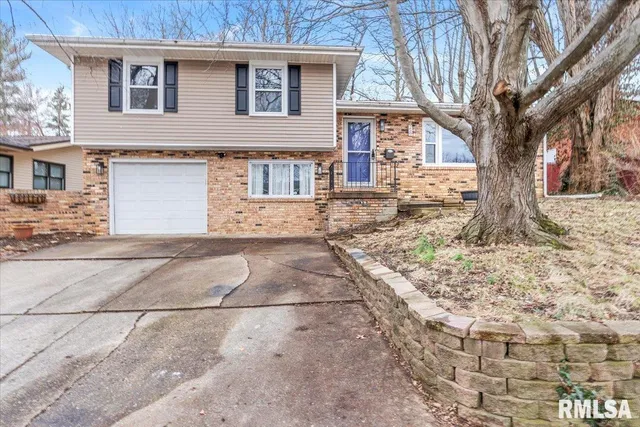 $194,900 | 259 North Columbia Avenue, Springfield, IL 62702