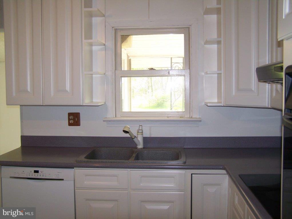 418 Ridge Road Sellersville, PA 18960 - Photo 13 of 47 Gallery Image 13