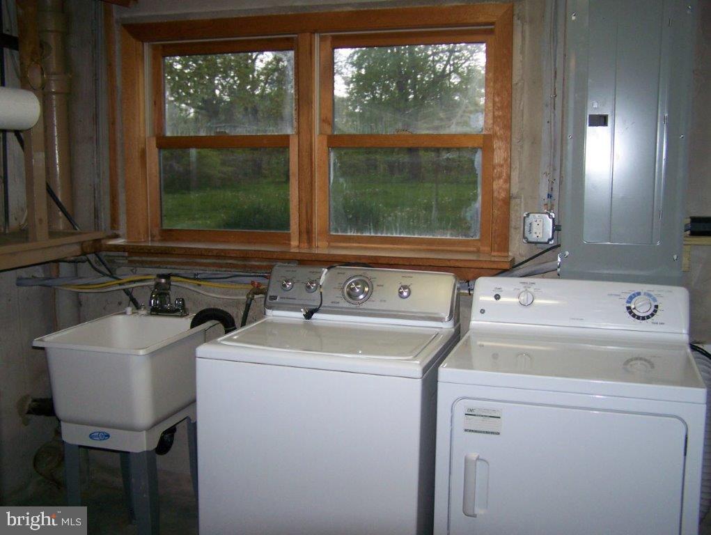 418 Ridge Road Sellersville, PA 18960 - Photo 17 of 47 Gallery Image 17