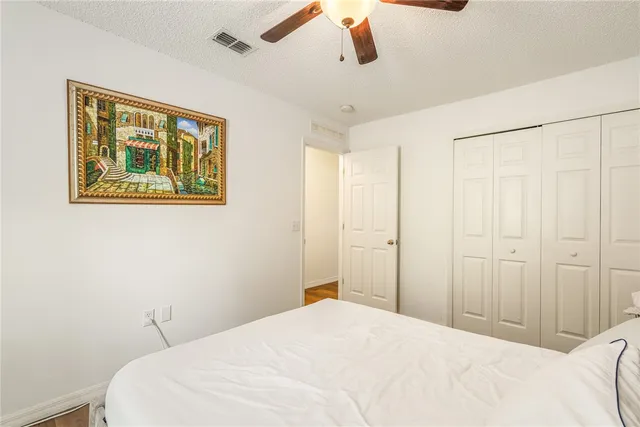 $369,900 | 2523 12th Square Southwest, Vero Beach, FL 32968