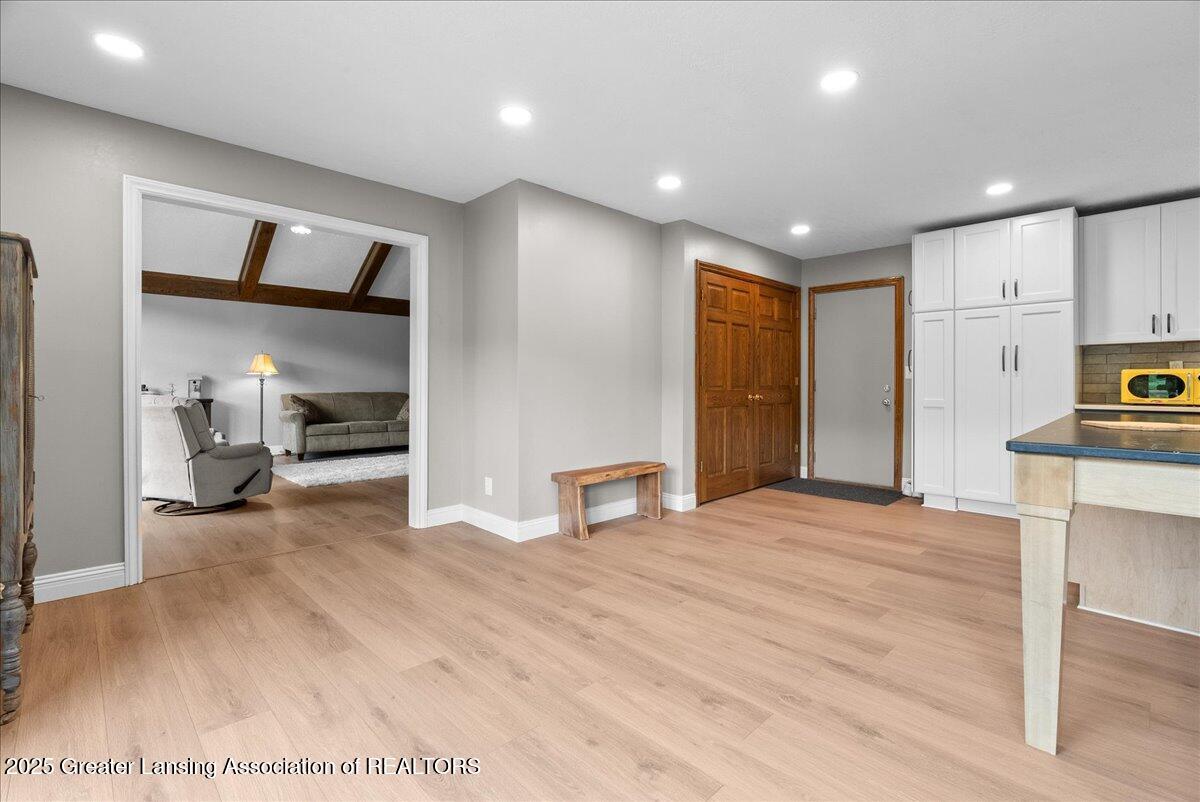 4582 North Watson Road Elsie, MI 48831 - Photo 11 of 62 25-Media Jett - 17