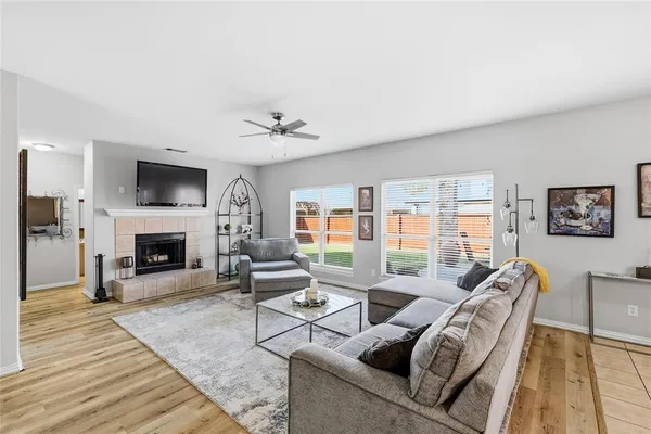 $559,900 | 851 Branch Crossing, Lantana, TX 76226