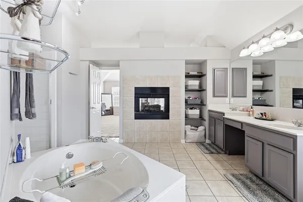 $559,900 | 851 Branch Crossing, Lantana, TX 76226