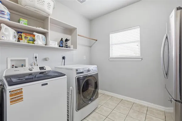 $559,900 | 851 Branch Crossing, Lantana, TX 76226