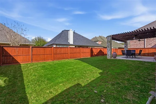 $559,900 | 851 Branch Crossing, Lantana, TX 76226