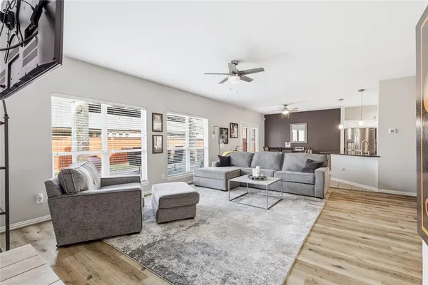 $559,900 | 851 Branch Crossing, Lantana, TX 76226