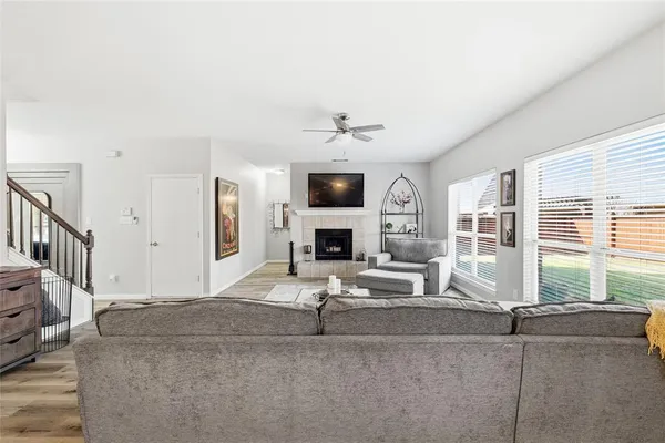 $559,900 | 851 Branch Crossing, Lantana, TX 76226