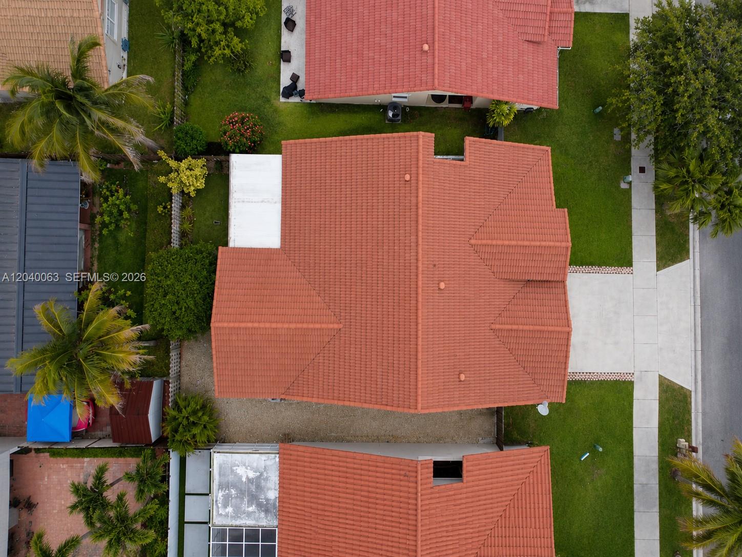 7743 Southwest 157th Place Miami, FL 33193 - Photo 4 of 30