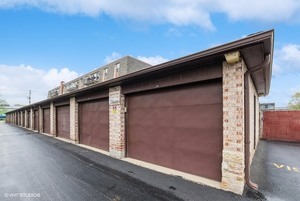 9147 South Roberts Road, Unit 205 Hickory Hills, IL 60457 - Photo 5 of 5