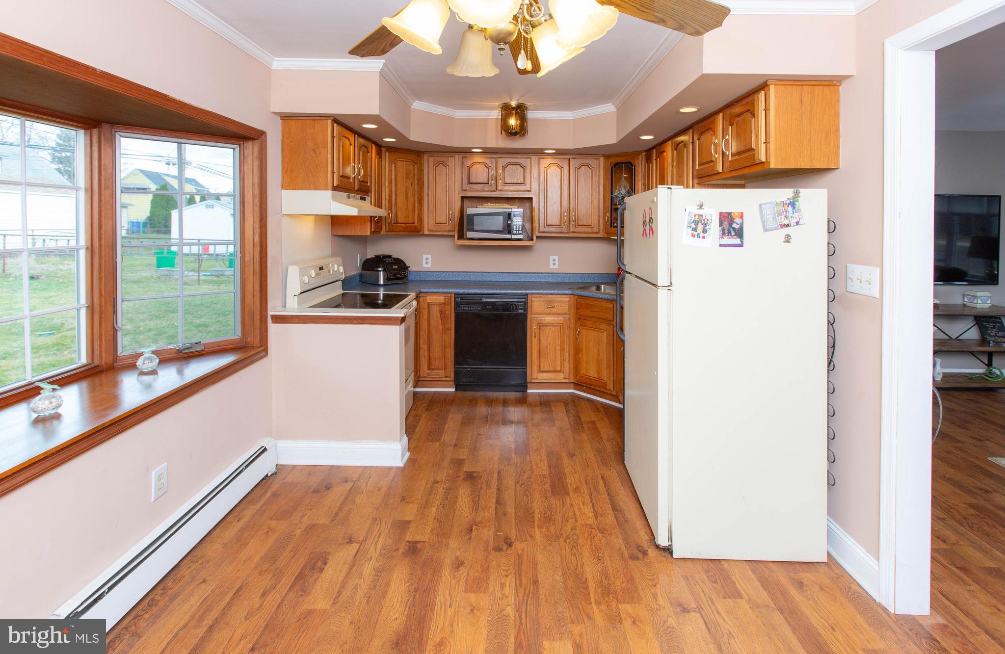 24 MacIntosh Road Levittown, PA 19056 - Photo 11 of 46 Gallery Image 11