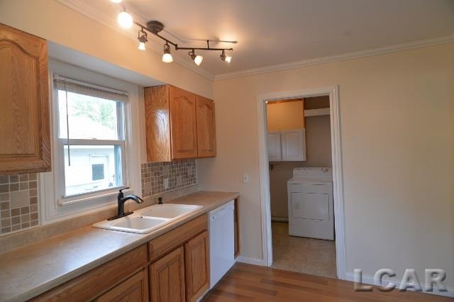 1201 West Russell Road Tecumseh, MI 49286 - Photo 7 of 18 31243504-6.JPG
