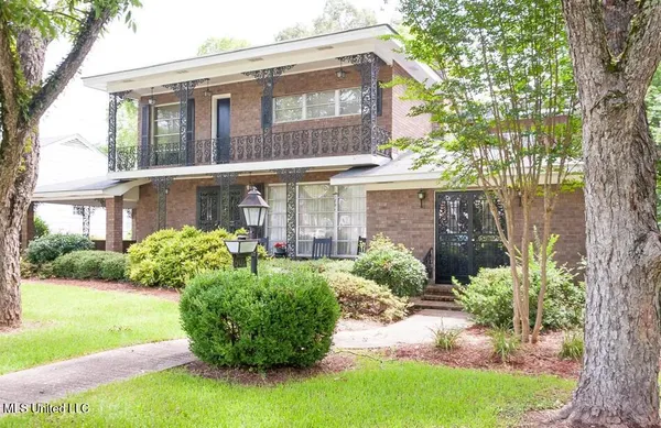 $250,000 | 602 South Main Street, Newton, MS 39345