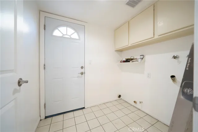 $5,500 | 11944 Nugent Drive, Granada Hills, CA 91344