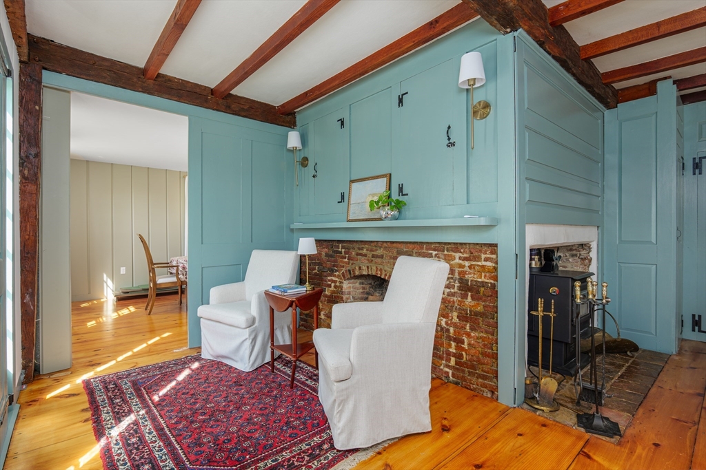 129 Whitehall Road Amesbury, MA 01913 - Photo 8 of 32 Gallery Image 8