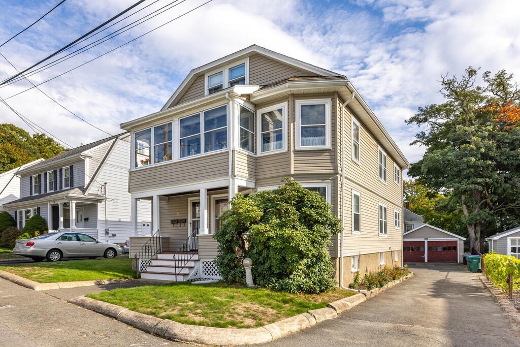 15 Waitt Road Lynn, MA 01902 - Photo 3 of 37 Gallery Image 3