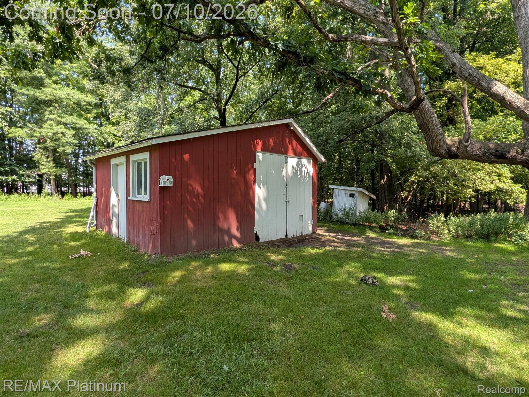 1430 Dauner Road Fenton, MI 48430 - Photo 36 of 41 Shed with double doors and side door