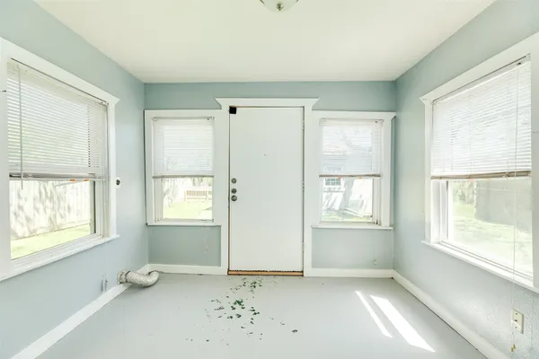 $1,200 | 302 West 8th Street, Unit A, Freeport, TX 77541